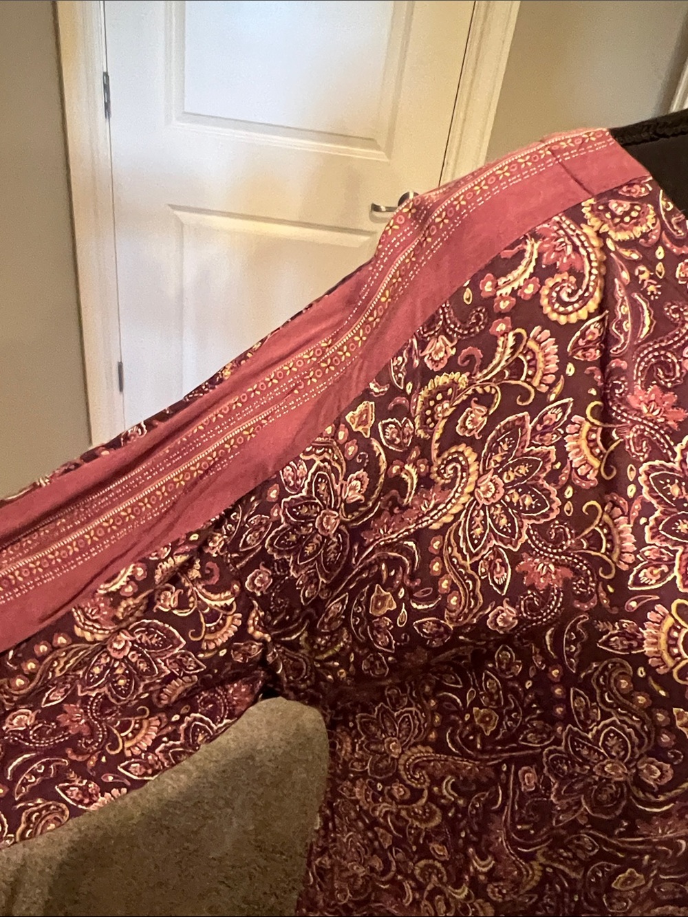 Women's Purple Paisley Maxi Dress with Scoop Neck and Long Sleeves Size Large - Picture 6 of 11
